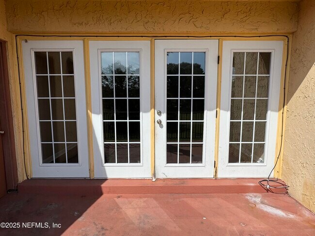Building Photo - 6654 Bell Tower Ct