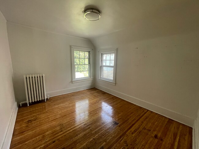 Bedroom 2 - 1038 Clinton Ave S