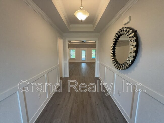 Building Photo - 5963 Cherry Hill Cir