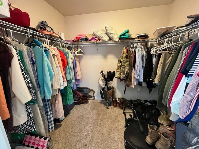 Building Photo - 21106 El Suelo Bueno