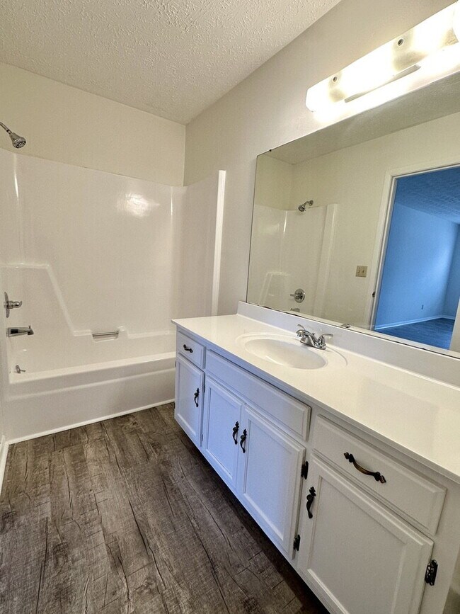Building Photo - "Charming 3-Bed, 2-Bath Home in Cookeville – Your Perfect 1350 Sq Ft Retreat!"