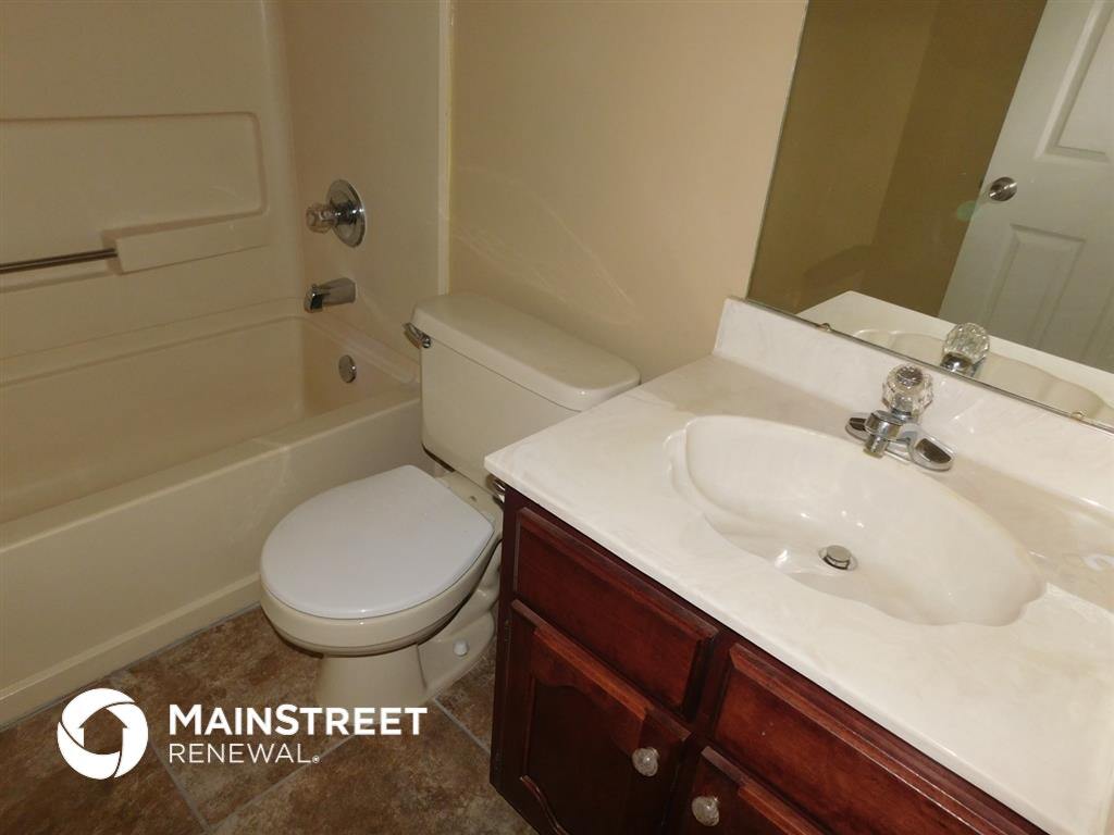 Building Photo - 768 Breeze Way