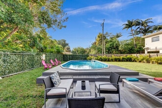 Building Photo - 1510 S 20th Ave