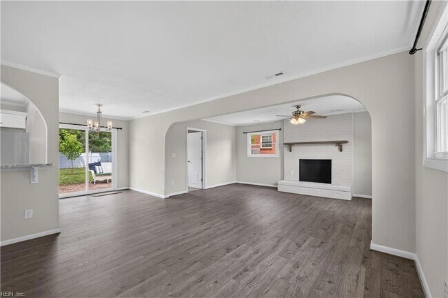 Building Photo - 805 Fairfield Blvd