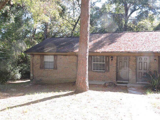 Primary Photo - Convenient Northeast location!