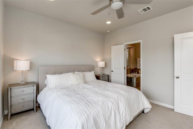 Building Photo - 1405 Hyde St