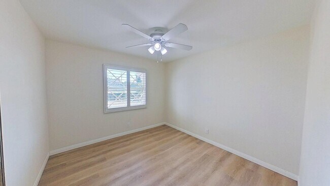 Building Photo - 8011 Taylor Dr