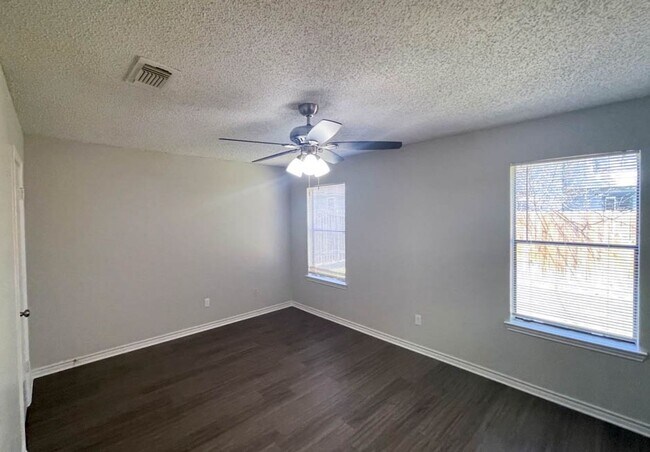 Building Photo - 2618 Alcott Ln