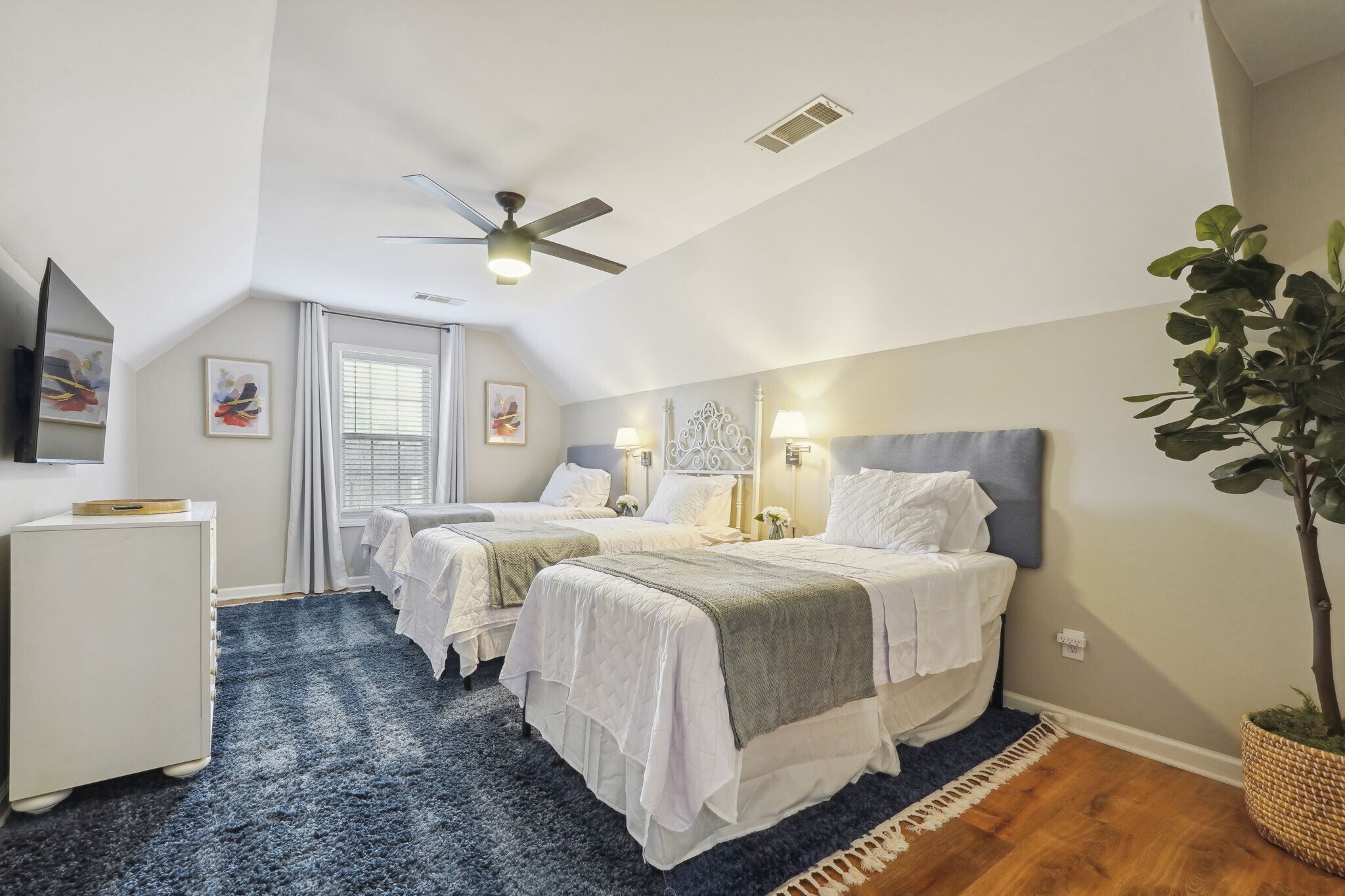 Building Photo - 135 Farr Lake Dr