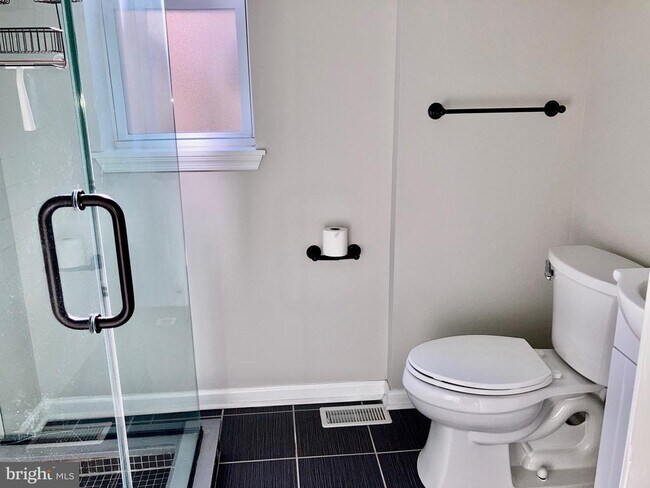 Building Photo - 2647 S 12th St