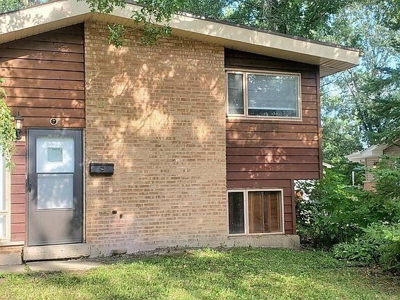 Building Photo - 312 Winnebago St