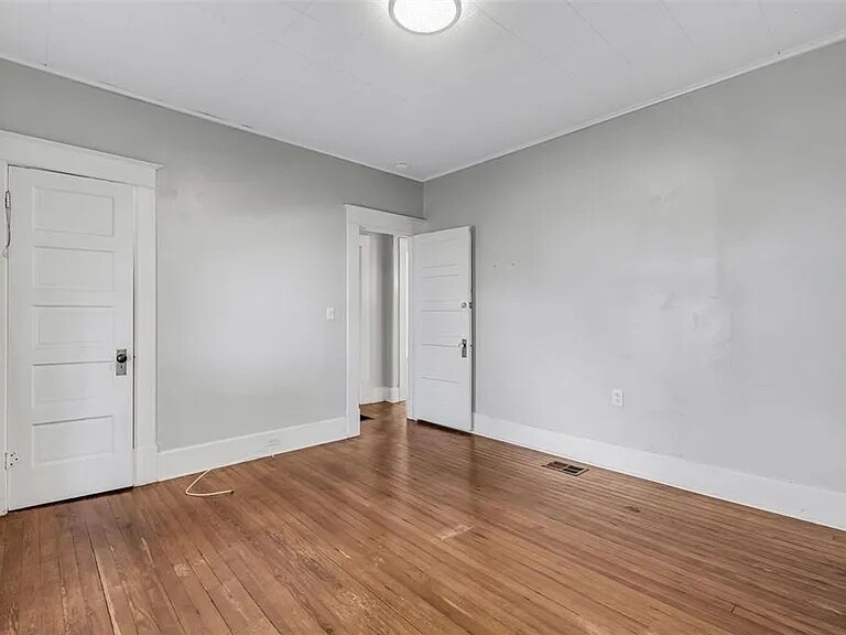 Building Photo - 7327 1st Ave N