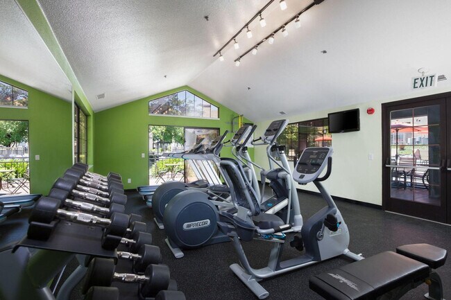 Building Photo - 401 Canyon Woods Pl