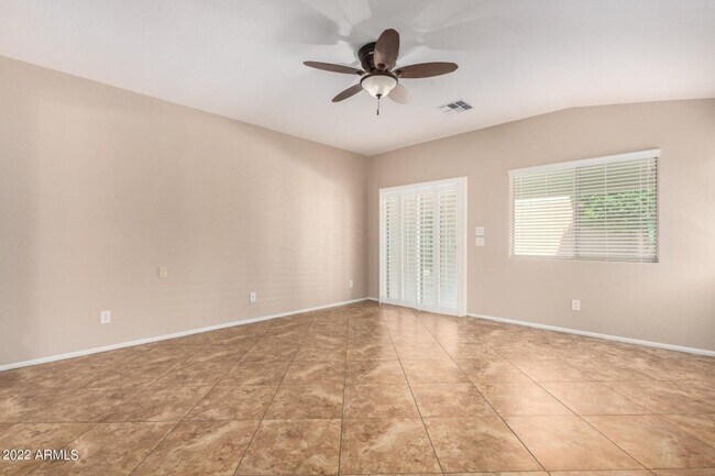 Building Photo - Gorgeous 4 Bedroom Home w/Energy Saving Solar