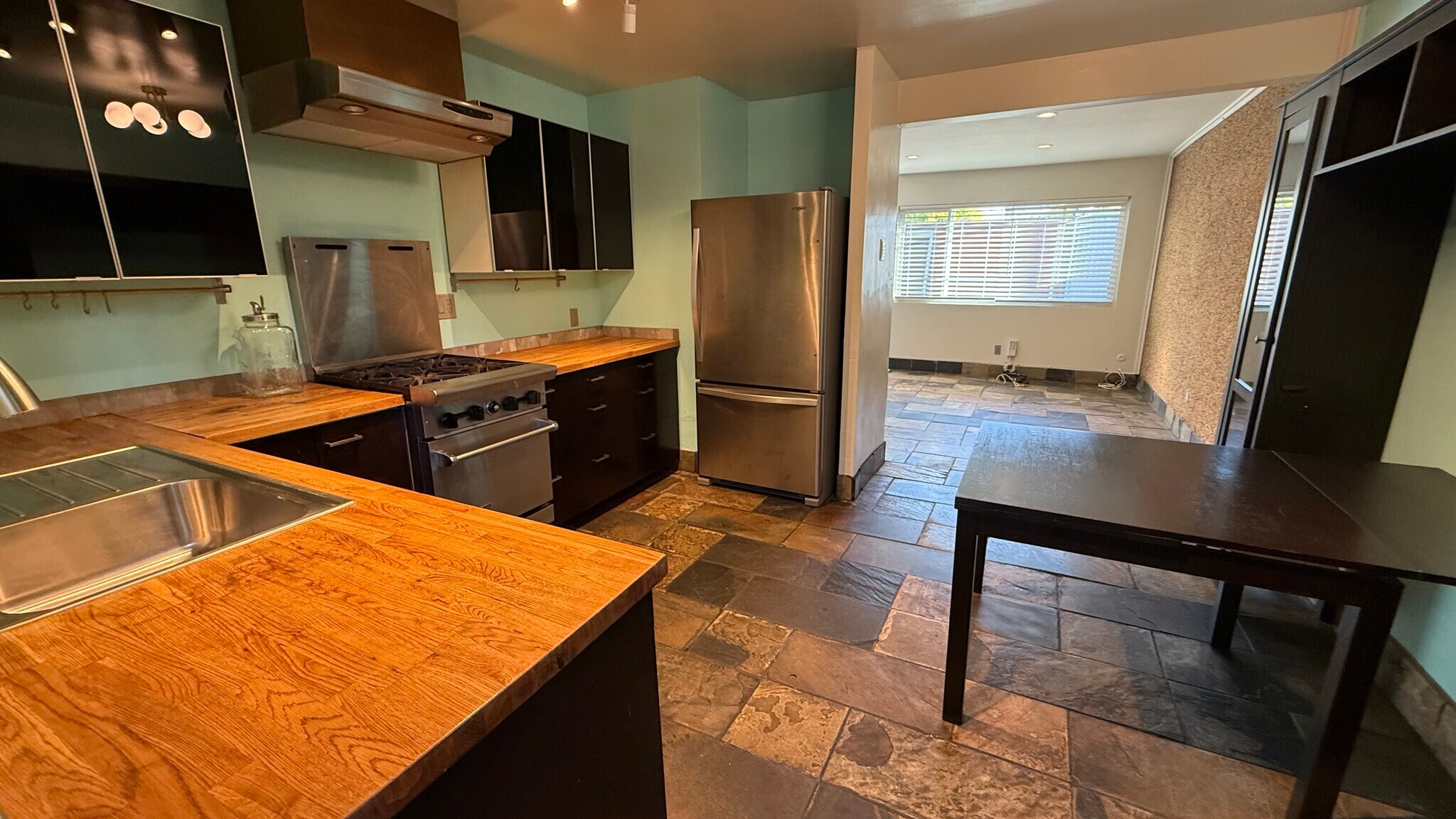 Kitchen with chefs stove - 1320 Mohawk St
