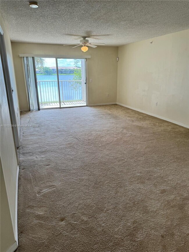 Building Photo - 5055 Wiles Rd