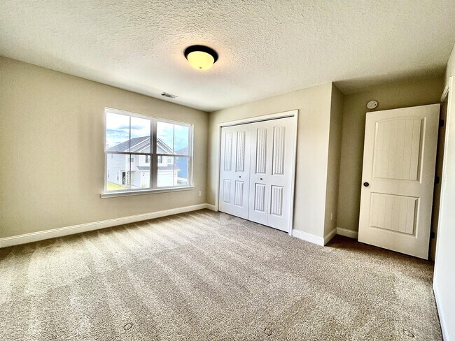 Building Photo - 759 Fairview Cir