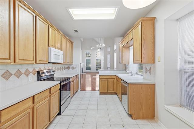 Building Photo - 11186 Still Hollow Dr