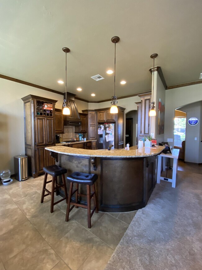 Building Photo - 812 Ryan Rd