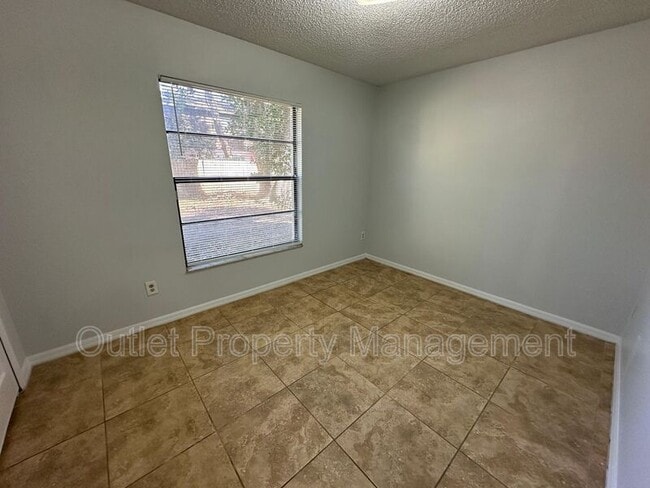 Building Photo - 2551 Medley Ct