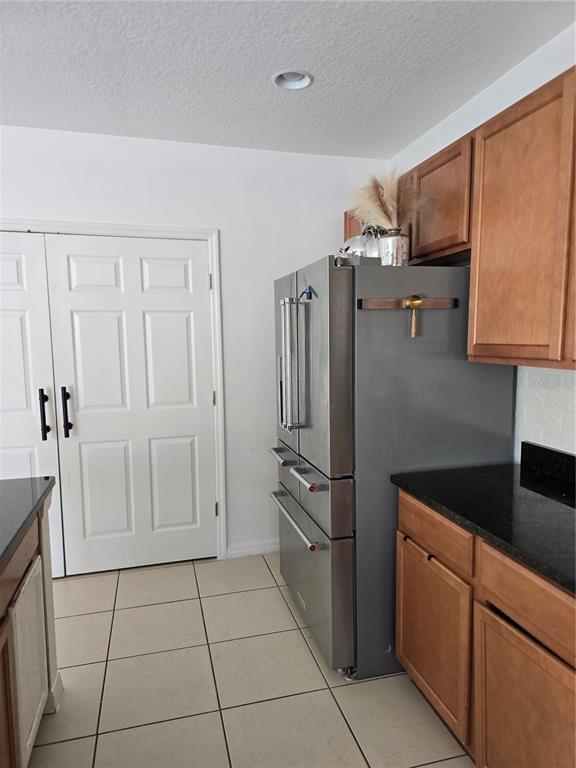 Building Photo - 2259 Waukegan Dr