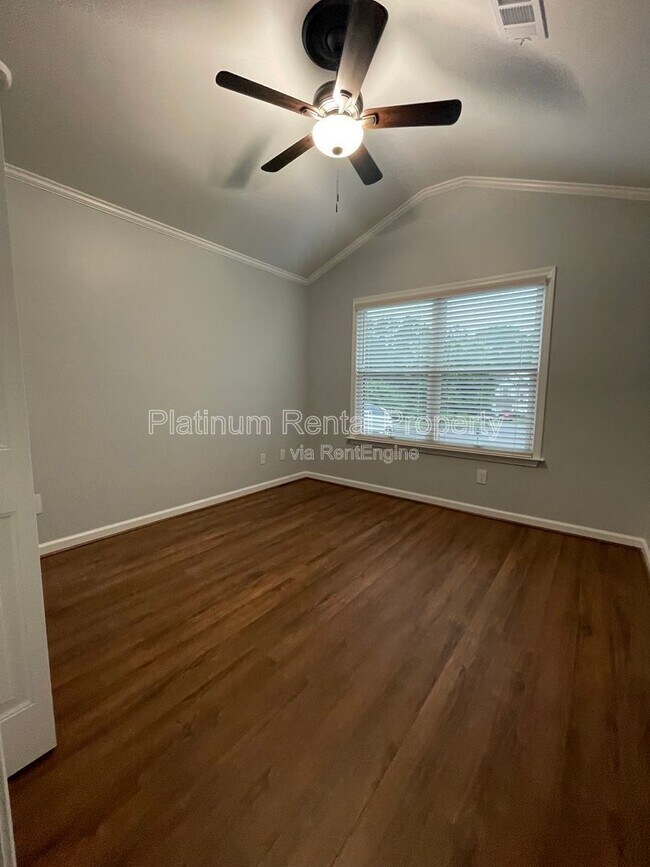 Building Photo - 1745 Berry Ct