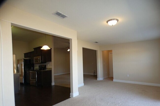 Building Photo - 5462 Turbine Way