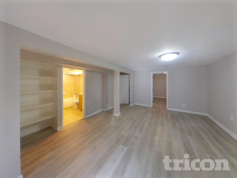 Building Photo - 915 S Tyler Ave