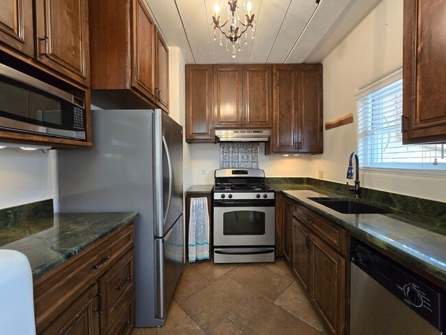 Building Photo - 113 Camino Escondido