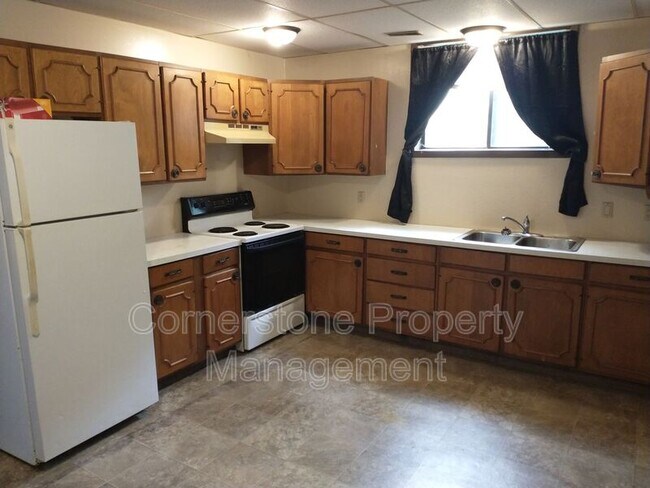 Building Photo - 601 4th St