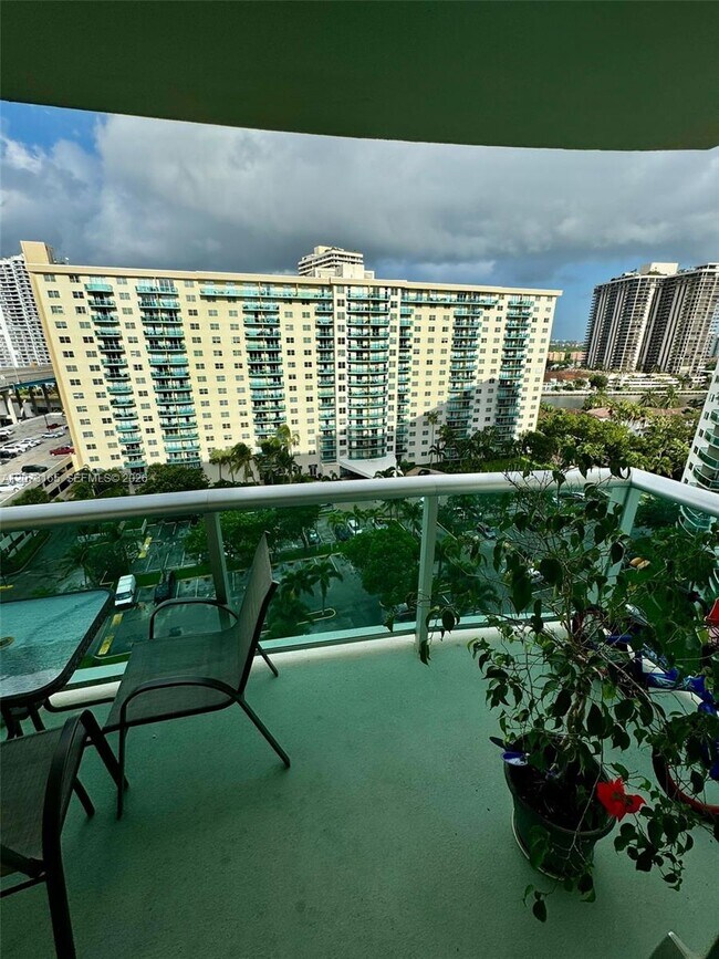Building Photo - 19390 Collins Ave