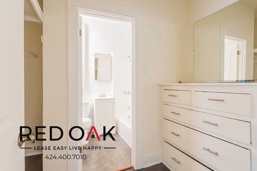 Building Photo - 2737 San Marino St