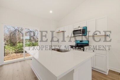 Building Photo - 5301 N Pinecrest Ct