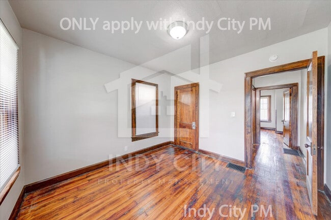 Building Photo - 953 N Linwood Ave