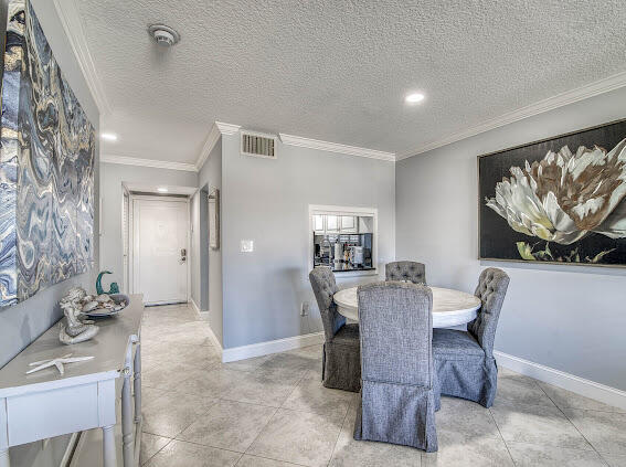 Building Photo - 3605 S Ocean Blvd