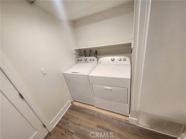Building Photo - 418 Avenida Santa Barbara