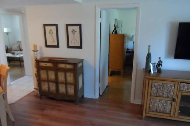 Building Photo - 18081 SE Country Club Dr
