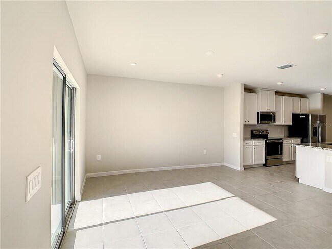 Building Photo - 1826 West Palms Drive