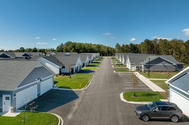 Building Photo - 1840 Sugaree Ln