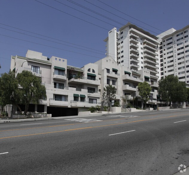 Building Photo - Terraces at La Cienega