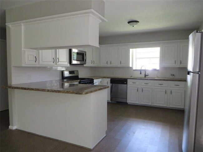 Building Photo - 4655 Old Anderson Ln