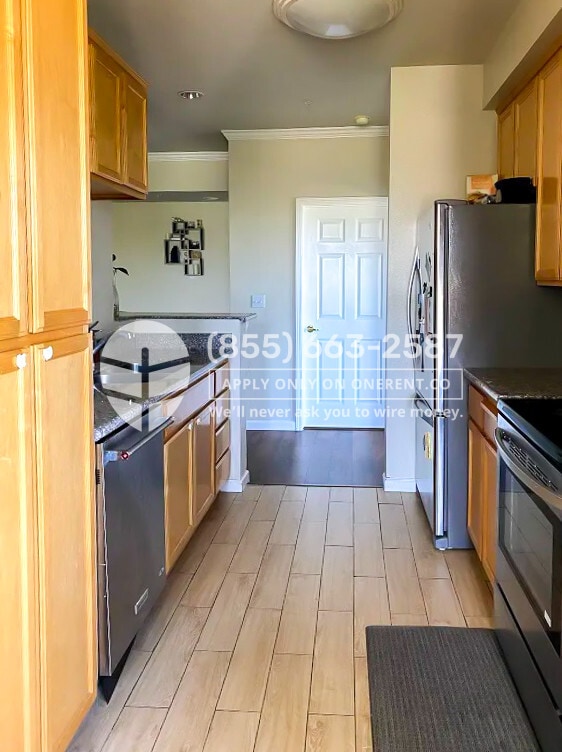 Building Photo - 38700 Tyson Ln