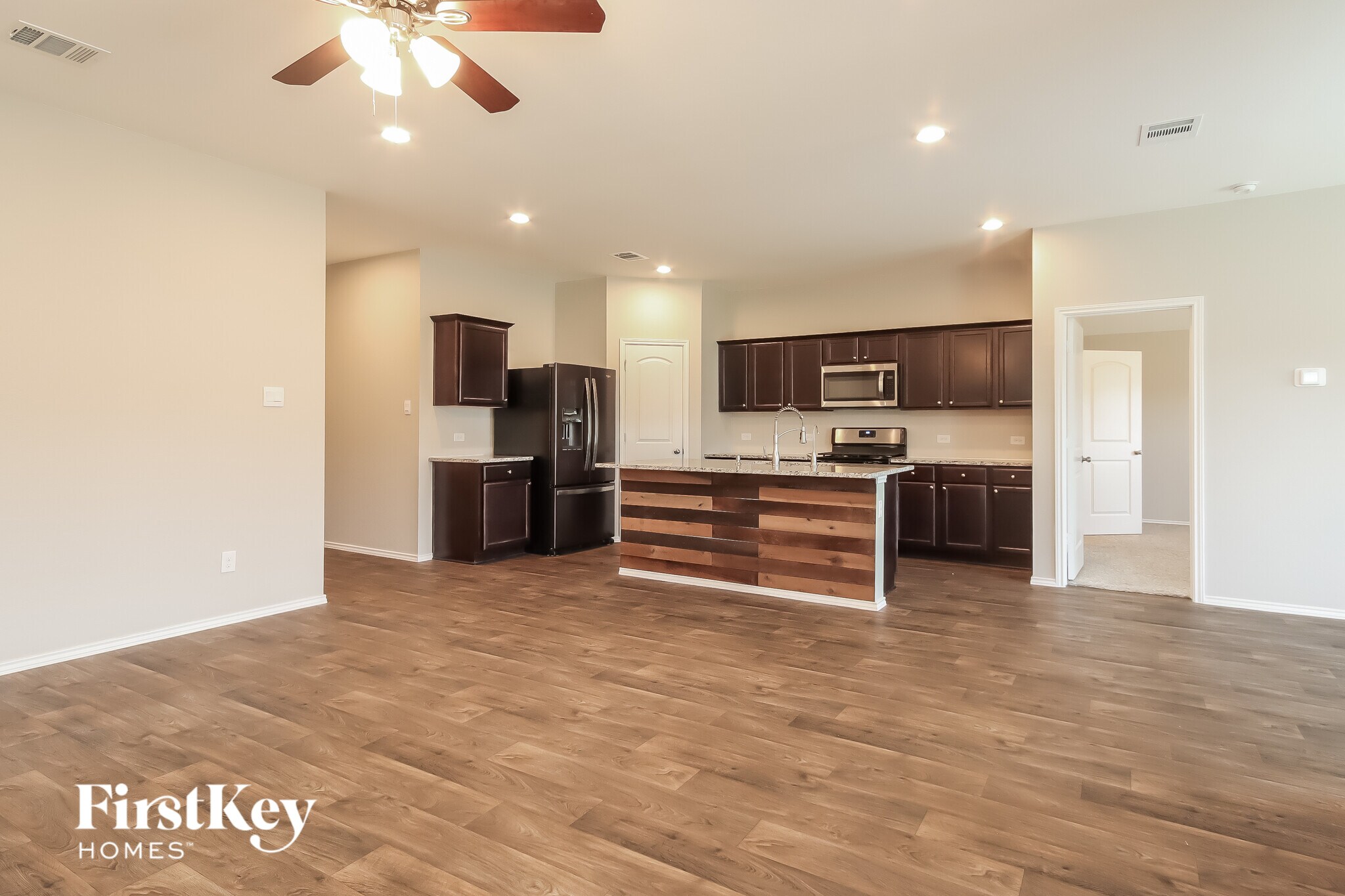 Building Photo - 14703 Night Violet Ct