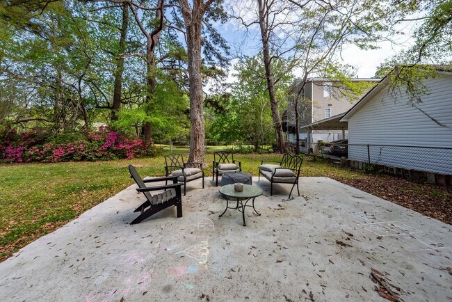 Building Photo - 4 Bedroom, 3 Bathroom Home in Magnolia Ranch - West Ashley