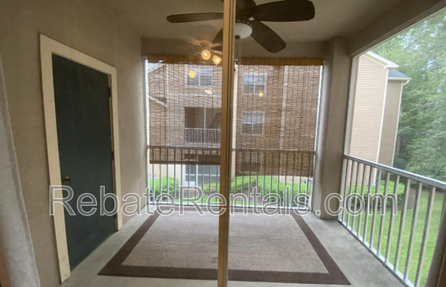 Building Photo - 13810 Sutton Park Dr N