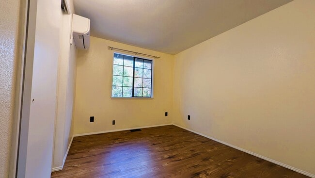 Building Photo - 11009 112th Ave NE