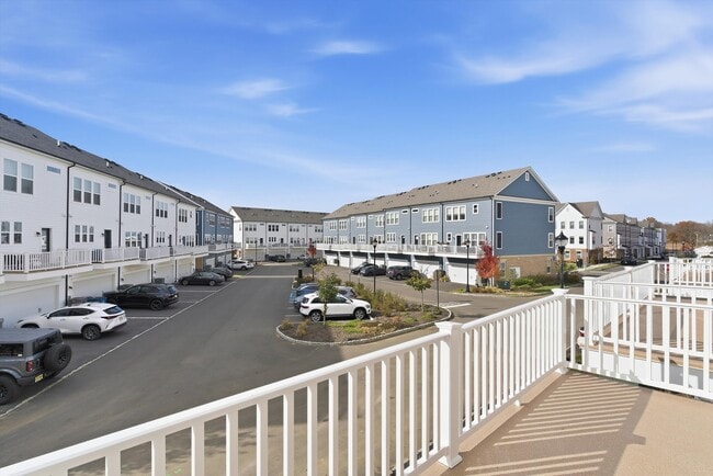 Building Photo - 12 Barton Ave