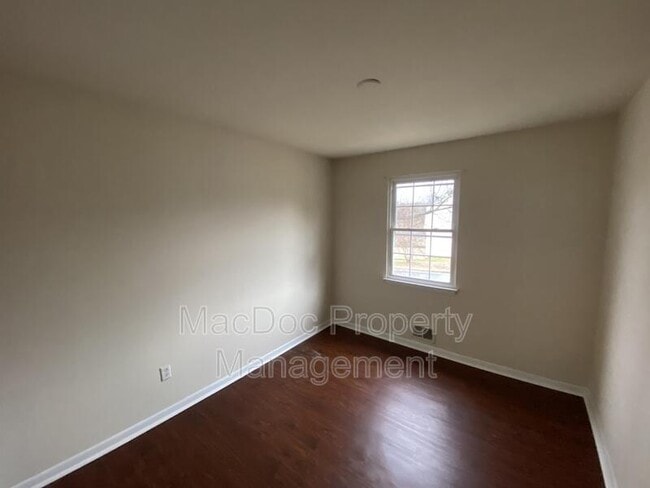 Building Photo - 1000 James Madison Cir