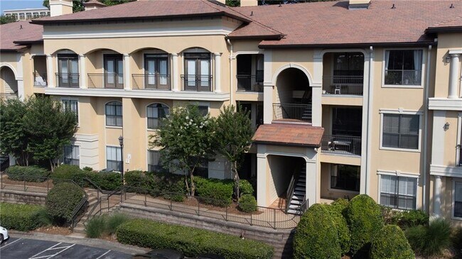 Building Photo - 3777 Peachtree Rd NE