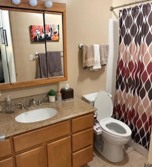 Building Photo - 1339 N Dearborn St